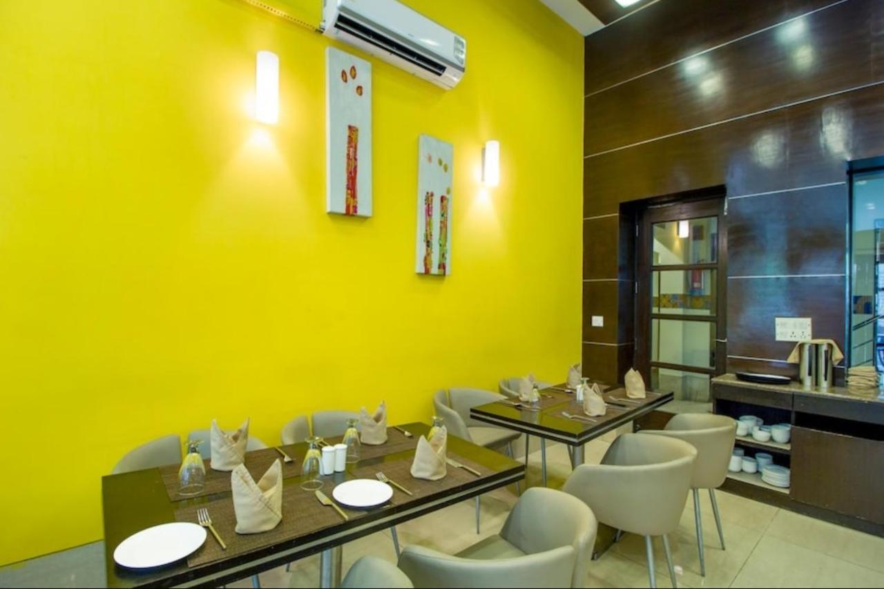 House By Howard Nuova Delhi Esterno foto