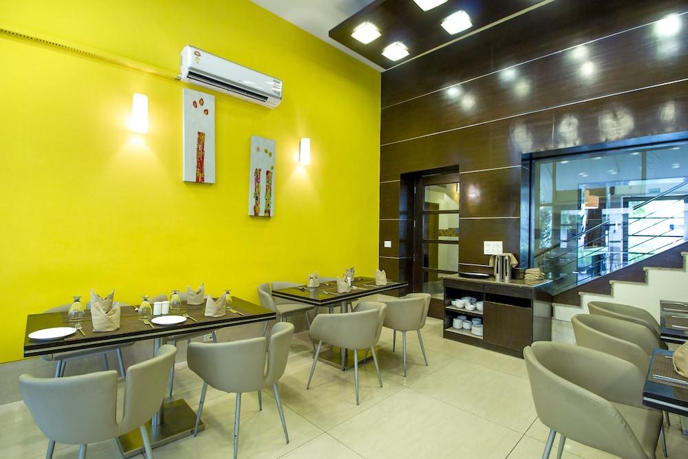 House By Howard Nuova Delhi Esterno foto