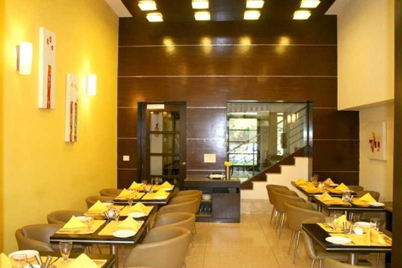 House By Howard Nuova Delhi Ristorante foto