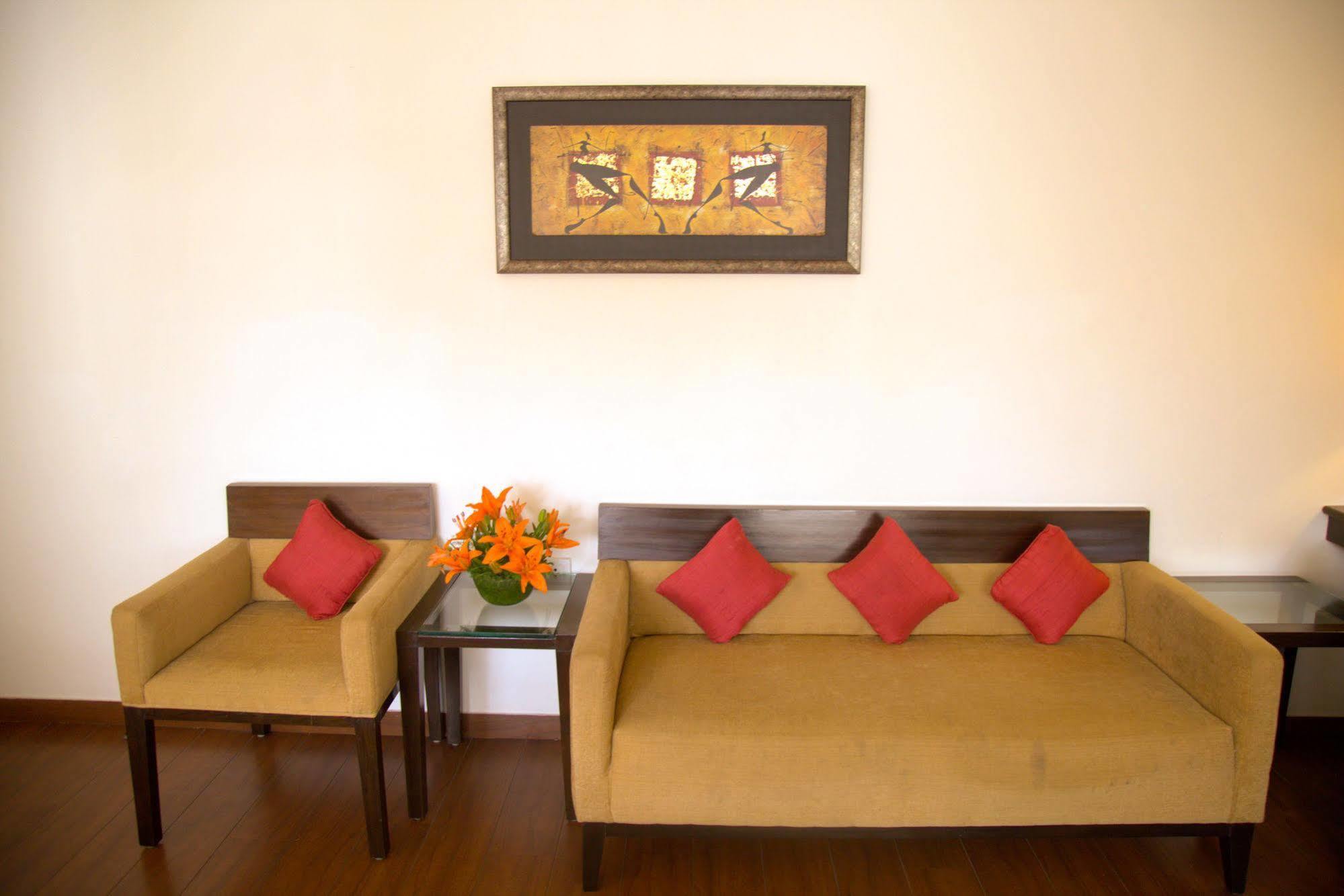 House By Howard Nuova Delhi Esterno foto
