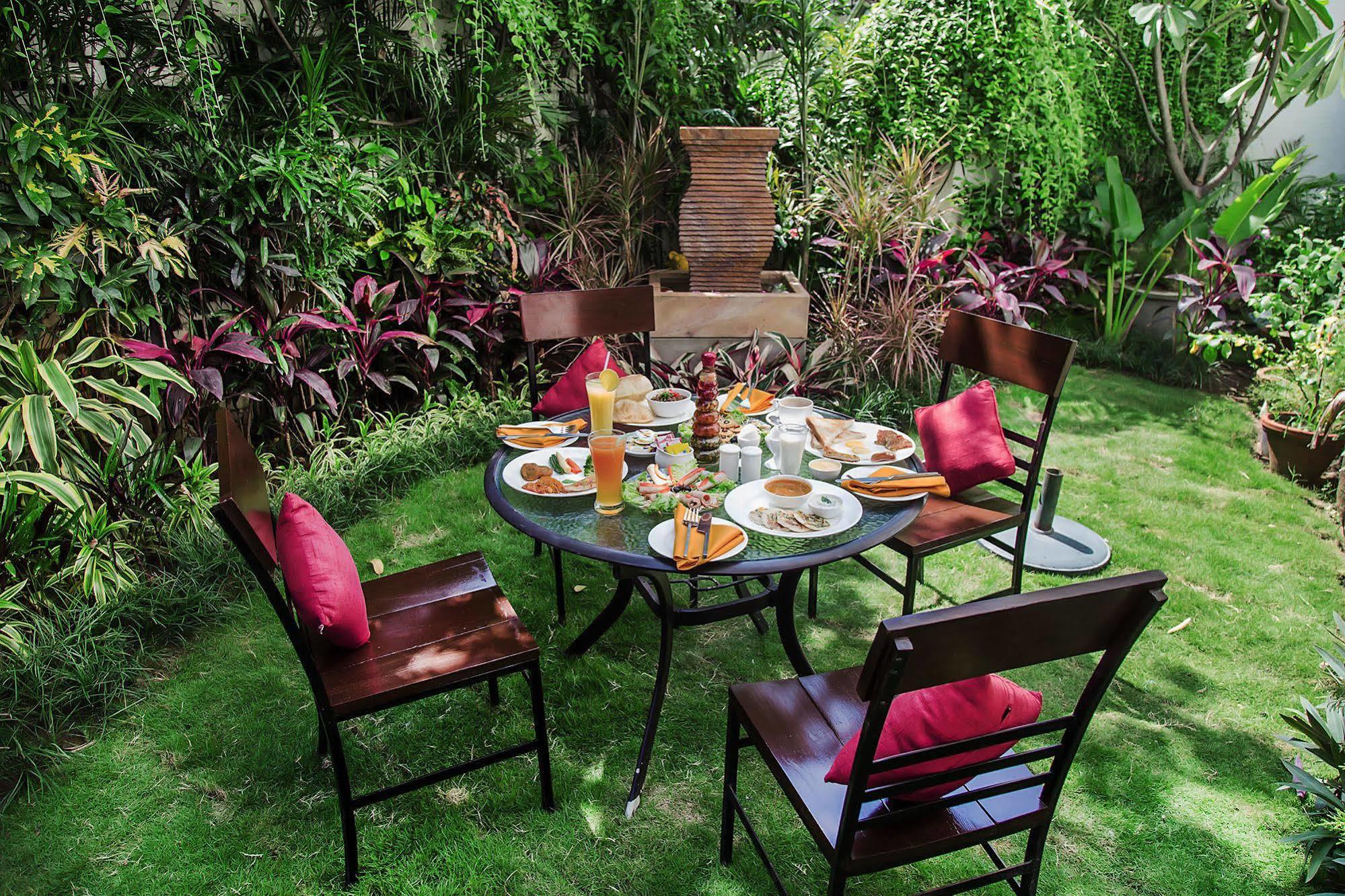 House By Howard Nuova Delhi Esterno foto